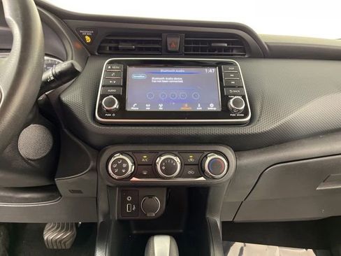 Used 2021 Nissan Kicks S FWD image 25