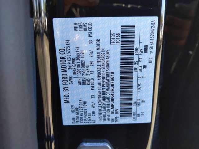 Certified 2024 Lincoln Nautilus Reserve AWD/4WD image 39