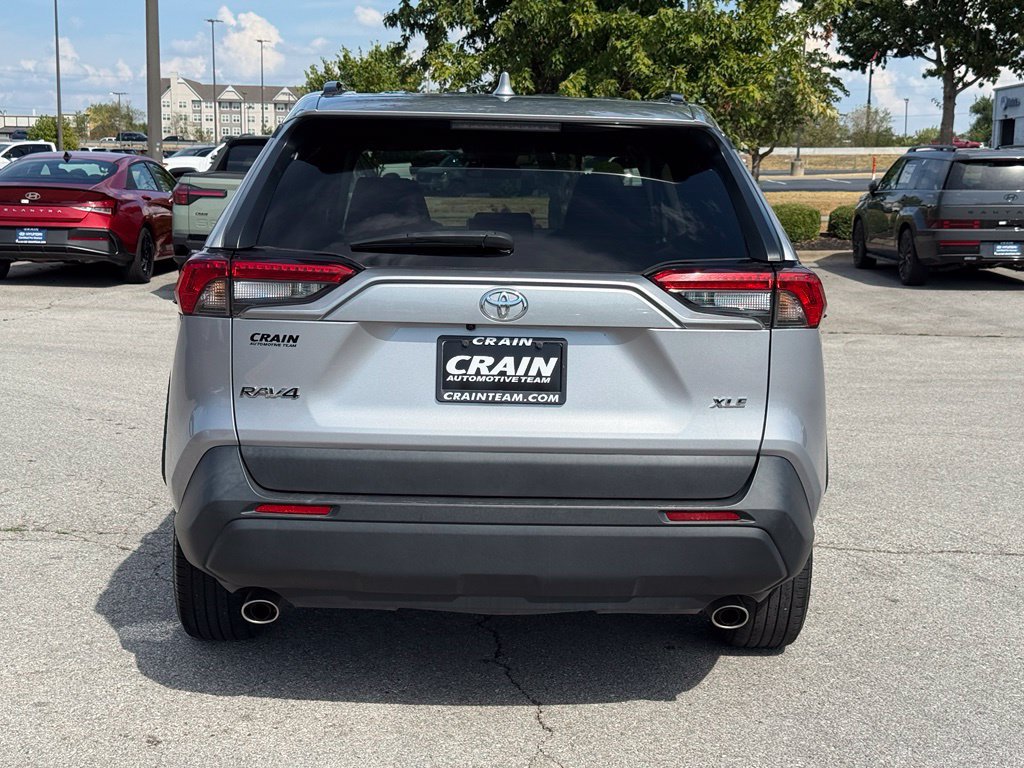 Used 2024 Toyota RAV4 XLE FWD image 6