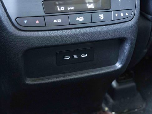 Used 2024 Honda Pilot EX-L image 43