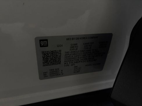 Used 2025 Chevrolet Trax LT image 29