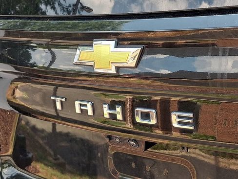 Used 2025 Chevrolet Tahoe High Country AWD/4WD image 10