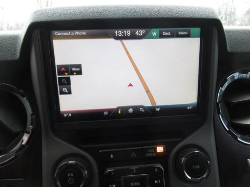 Used 2015 Ford F350 Lariat w/ Chrome Package image 24