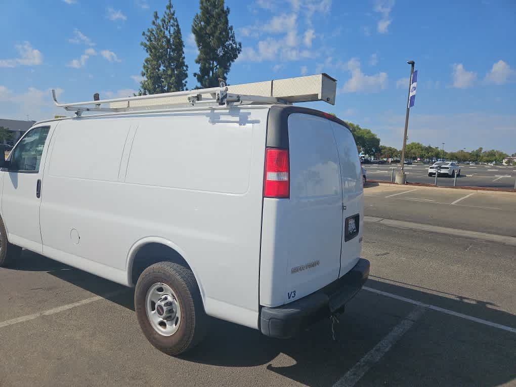 Used 2023 GMC Savana 2500 w/ Driver Convenience Package RWD image 5