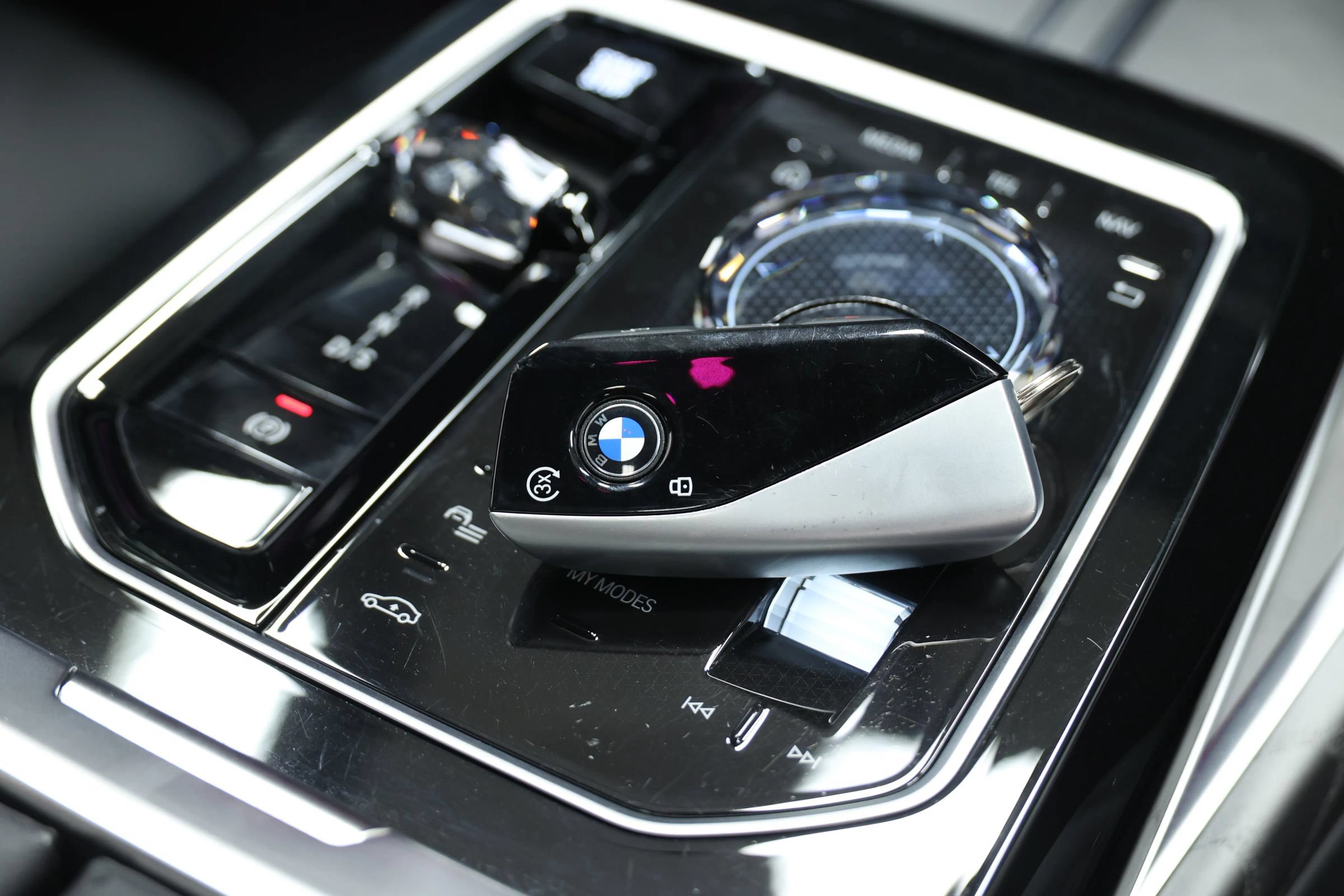 Used 2025 BMW 740i RWD image 5