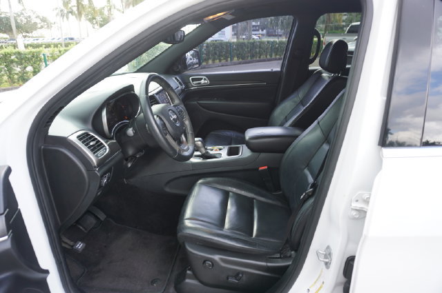 Used 2018 Jeep Grand Cherokee Limited RWD image 17