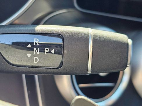 Certified 2022 Mercedes-Benz GLC 300 image 31