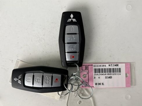 Used 2024 Mitsubishi Outlander SEL AWD/4WD image 10