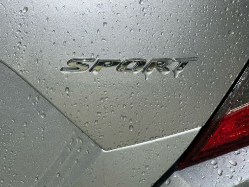 Used 2021 Honda Civic Sport image 22