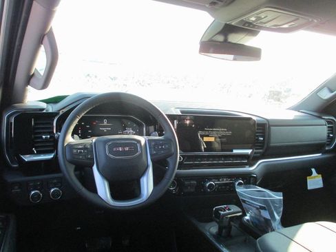 New 2026 GMC Sierra 1500 Elevation AWD/4WD image 14