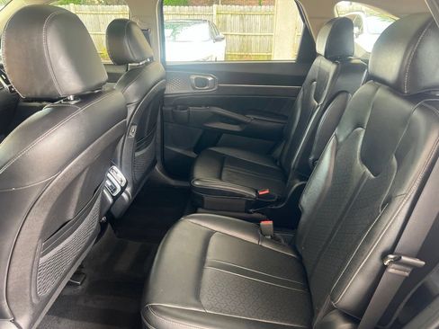 Certified 2022 Kia Sorento SX AWD/4WD image 9