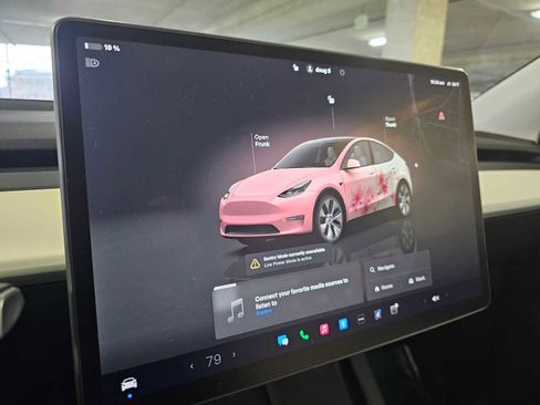Used 2023 Tesla Model Y AWD image 11