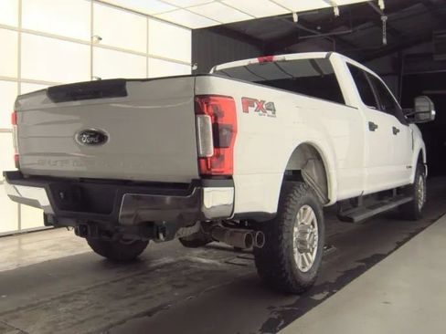 Used 2017 Ford F350 XLT w/ FX4 Off-Road Package image 3