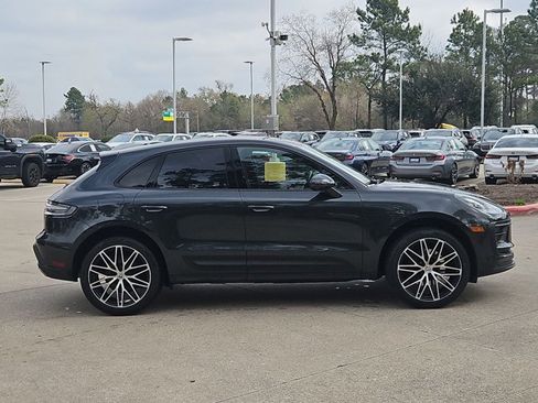 Used 2023 Porsche Macan image 4