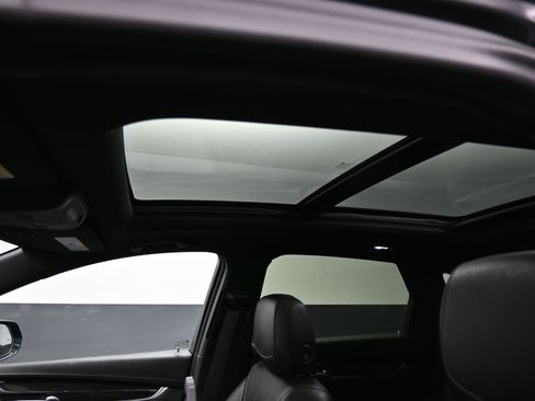 Used 2020 Cadillac XT5 Premium Luxury image 14