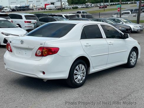 Used 2010 Toyota Corolla LE FWD image 6