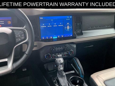 Used 2022 Ford Bronco Wildtrak image 8