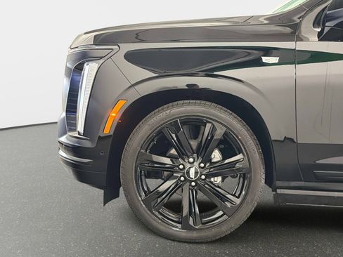 Used 2026 Cadillac Escalade Platinum Sport AWD/4WD image 13