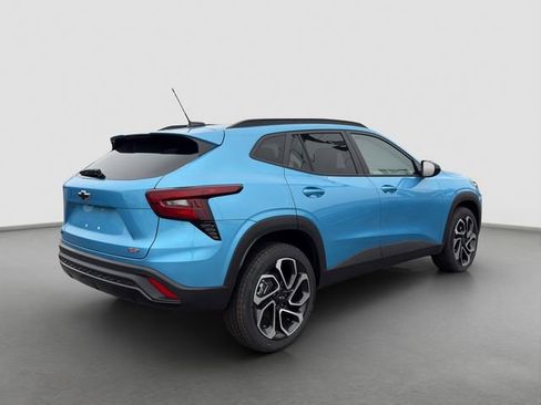 New 2026 Chevrolet Trax RS w/ Sunroof Package FWD image 6