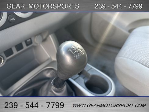 Used 2011 Toyota Tacoma 2WD Regular Cab image 13