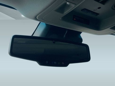 Used 2019 Chevrolet Tahoe LT image 16