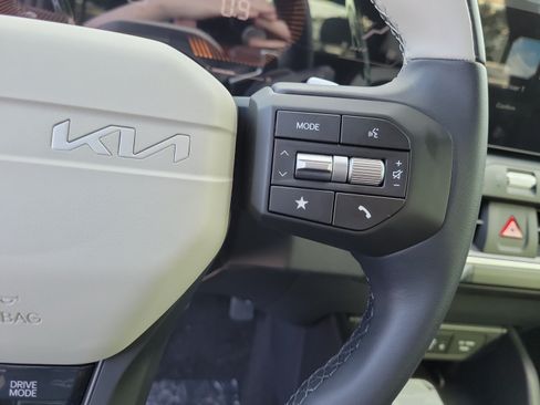 New 2026 Kia K4 GT-Line FWD image 25