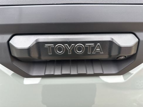 New 2026 Toyota Tundra SR5 w/ SR5 Premium Package image 29