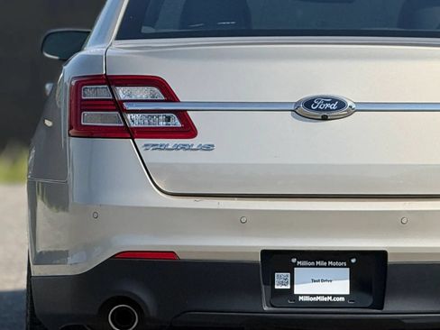 Used 2018 Ford Taurus Limited w/ Driver Assist Package AWD/4WD image 13