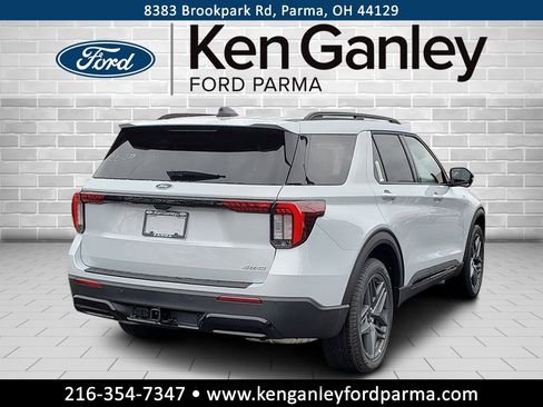 New 2026 Ford Explorer ST-Line w/ ST-Line Street Pack image 5