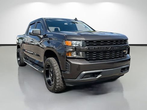 Used 2021 Chevrolet Silverado 1500 Custom image 1