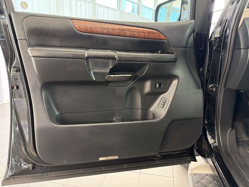 Used 2012 Nissan Armada Platinum AWD/4WD image 28