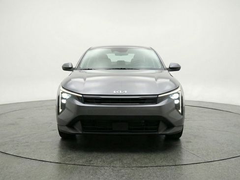 Used 2025 Kia K4 LXS FWD image 2