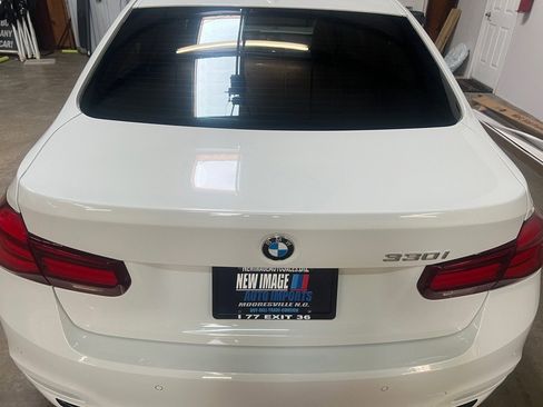 Used 2018 BMW 330i Sedan image 11