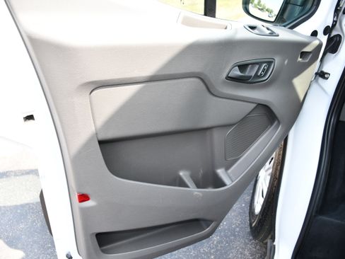 Used 2022 Ford Transit 350 XLT RWD image 23