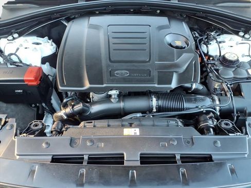 Used 2025 Land Rover Range Rover Velar Dynamic SE image 27