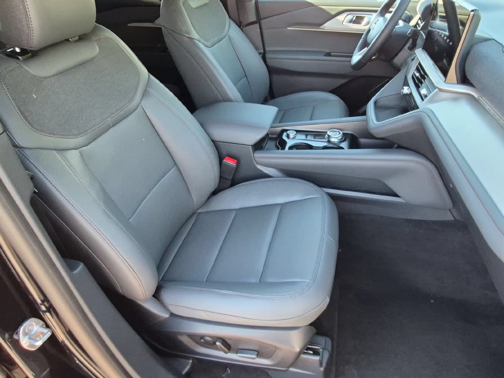 New 2027 Ford Explorer Active w/ Active Comfort Package AWD/4WD image 22