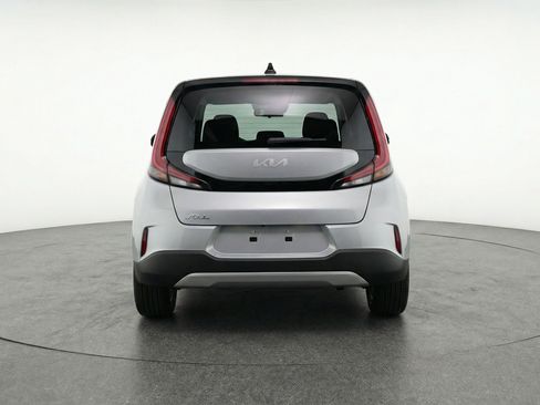 Used 2025 Kia Soul LX w/ LX Technology Package FWD image 7