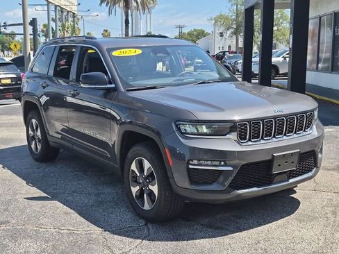 Used 2024 Jeep Grand Cherokee Limited 4xe AWD/4WD image 3