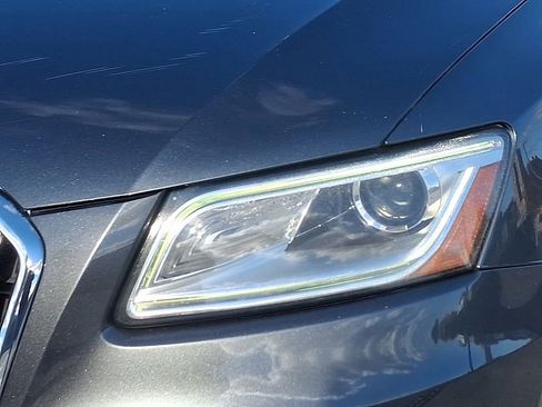 Used 2017 Audi Q5 2.0T Premium image 11