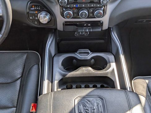 Used 2024 RAM 1500 Laramie AWD/4WD image 19
