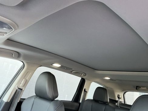 Certified 2023 Subaru Ascent Limited w/ Technology Package image 15