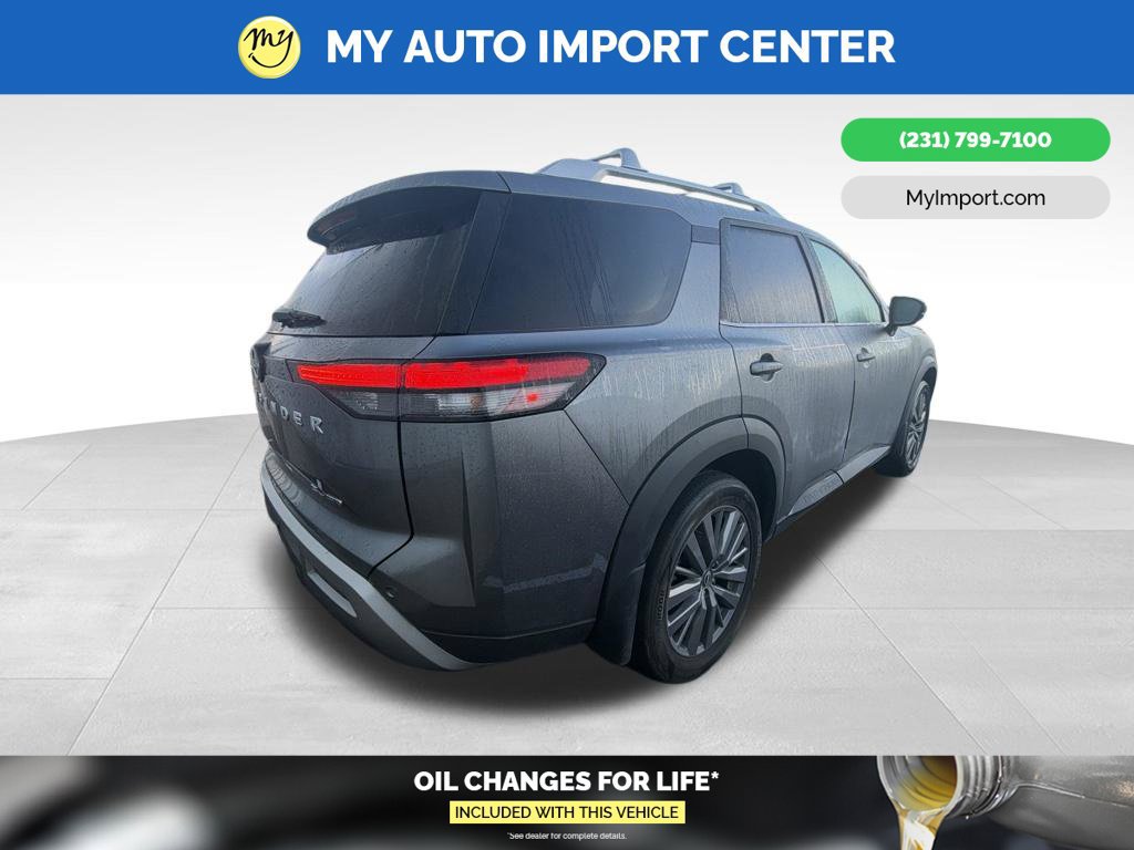 Used 2024 Nissan Pathfinder SL w/ SL Premium Package AWD/4WD image 5
