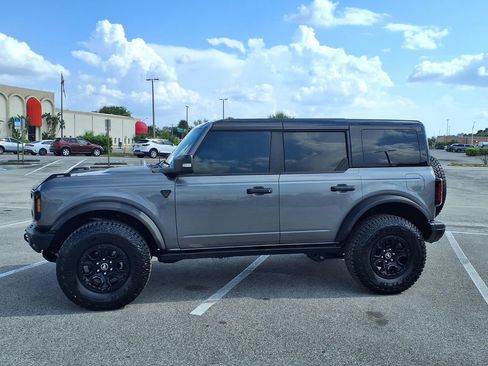 Used 2025 Ford Bronco Badlands w/ Sasquatch Package image 4