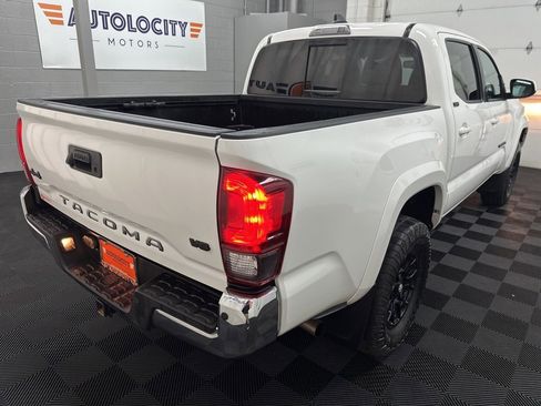 Used 2021 Toyota Tacoma SR5 image 9