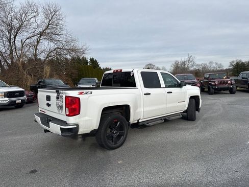 Used 2018 Chevrolet Silverado 1500 LTZ Z71 w/ Redline Edition image 6