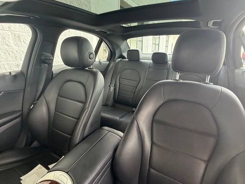 Used 2018 Mercedes-Benz C 300 4MATIC Sedan image 2