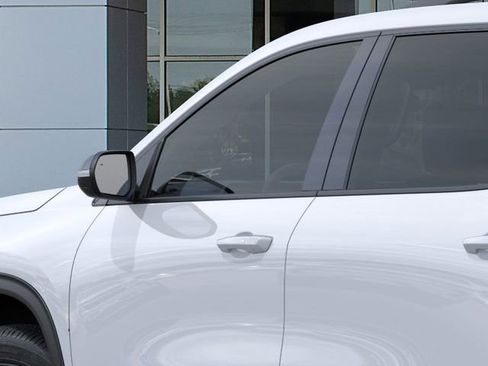 New 2026 Chevrolet Traverse LT image 12