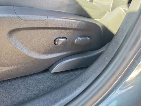 Used 2018 Buick Encore Preferred image 11