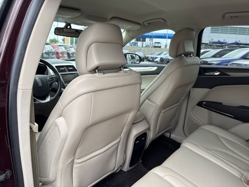 Used 2018 Lincoln MKC Premiere FWD image 25