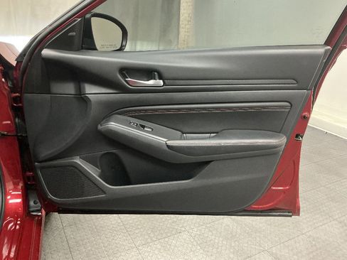 Used 2021 Nissan Altima 2.5 SR image 32